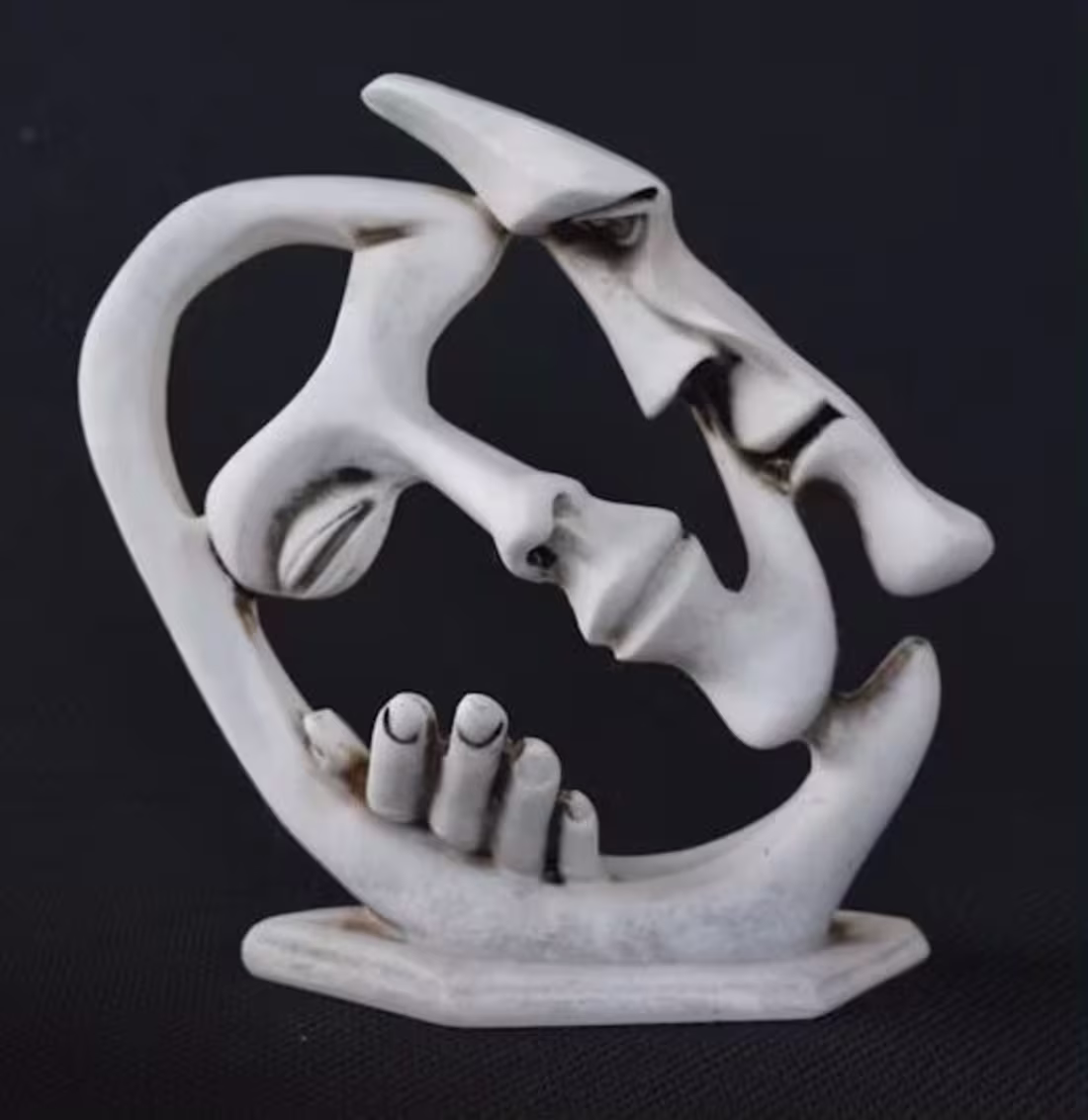 Cover image for Breaking the Cycle of Codependency