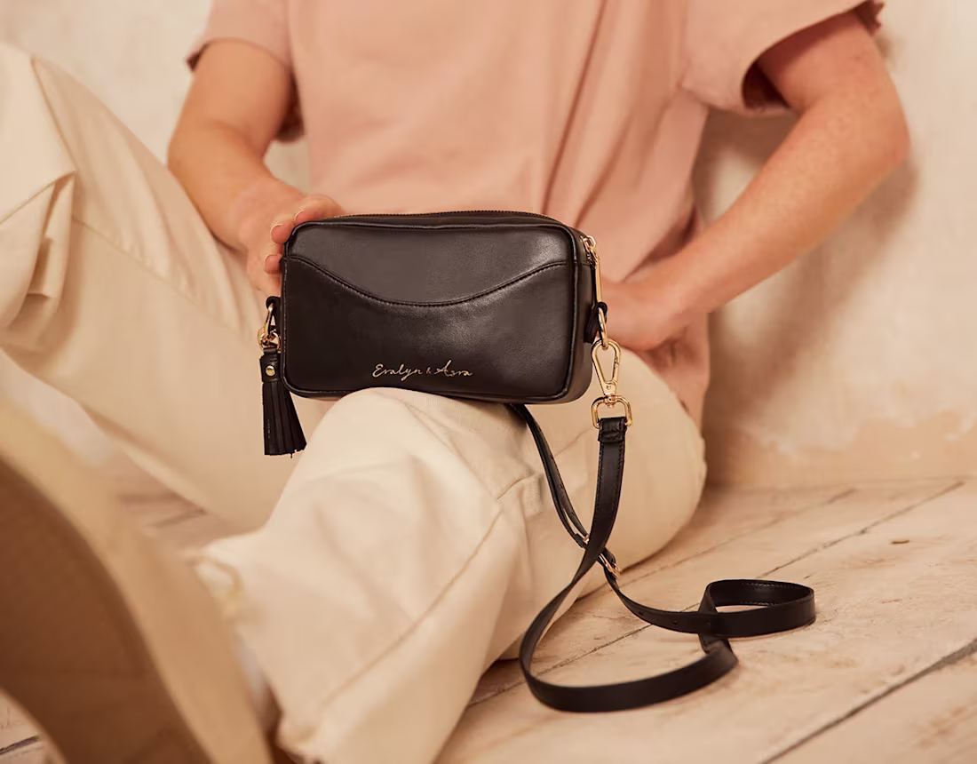 Cover image for Evalyn & Asra