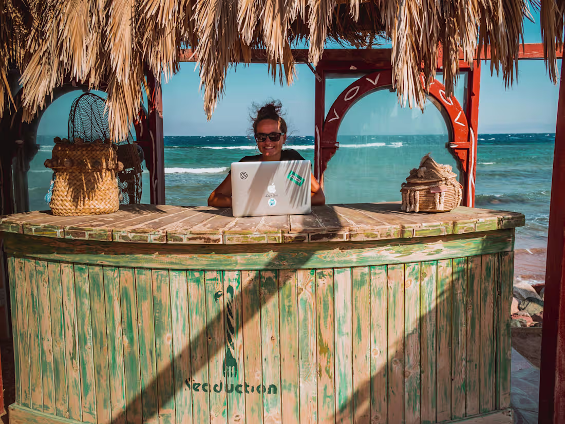 Cover image for How to Choose the Right Travel Job For You