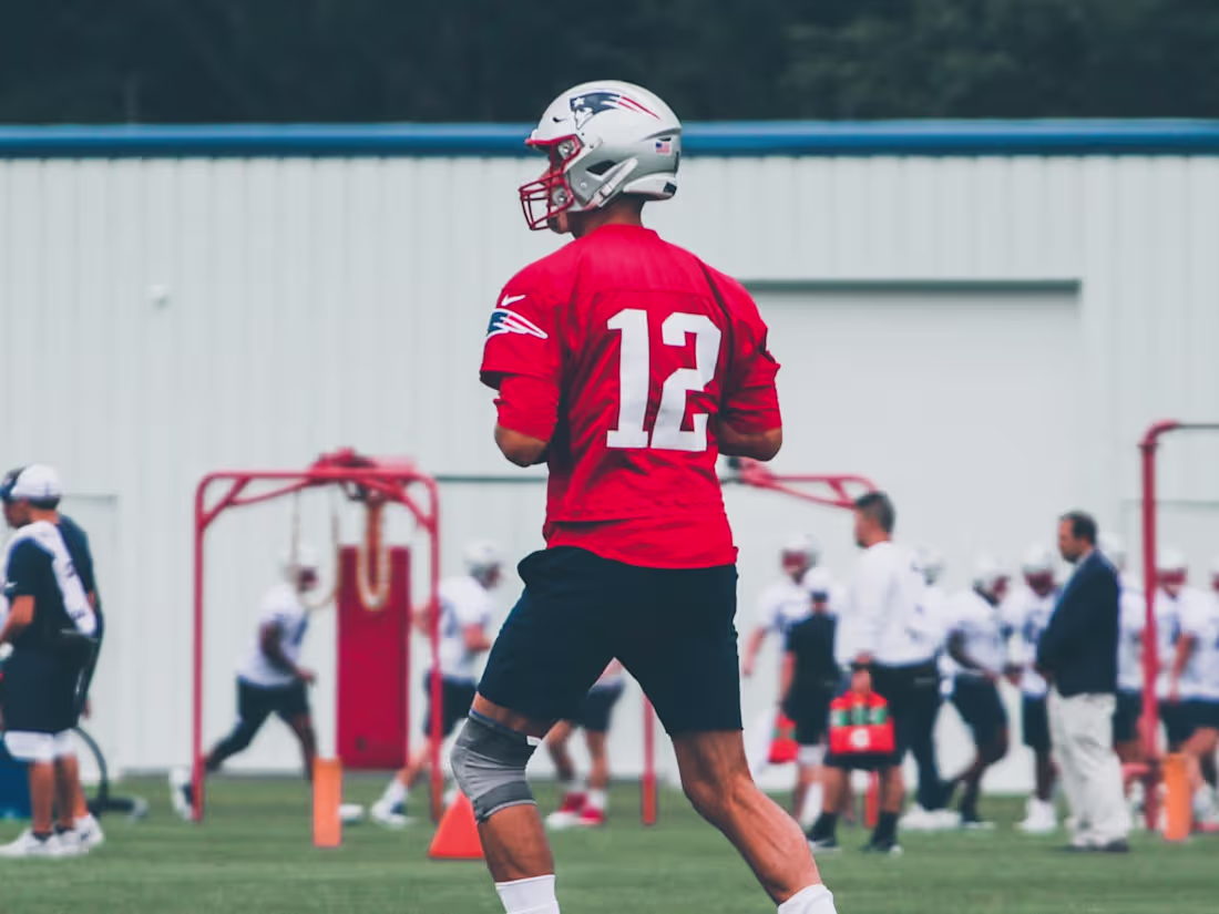 Cover image for A Tribute to a Legendary Quarterback: Tom Brady