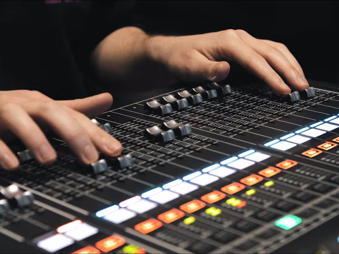 Cover image for Music Mixing/Mastering