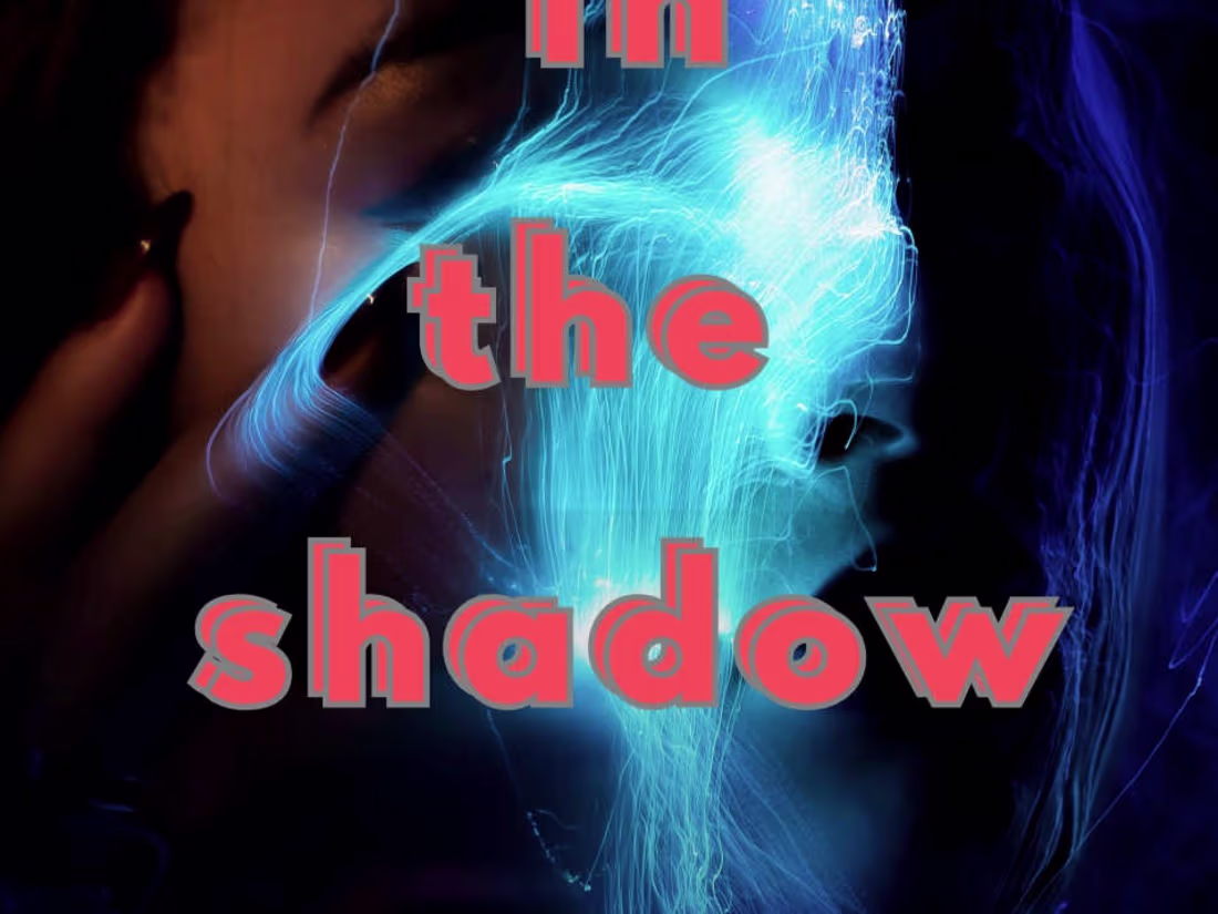 Cover image for Love in the shadow Kindle Edition