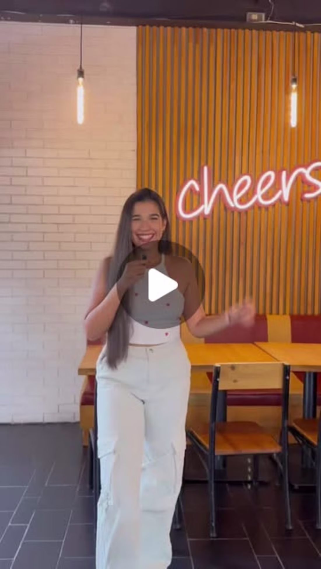 Cover image for Grabación y edición de vídeo UGC- para redes sociales