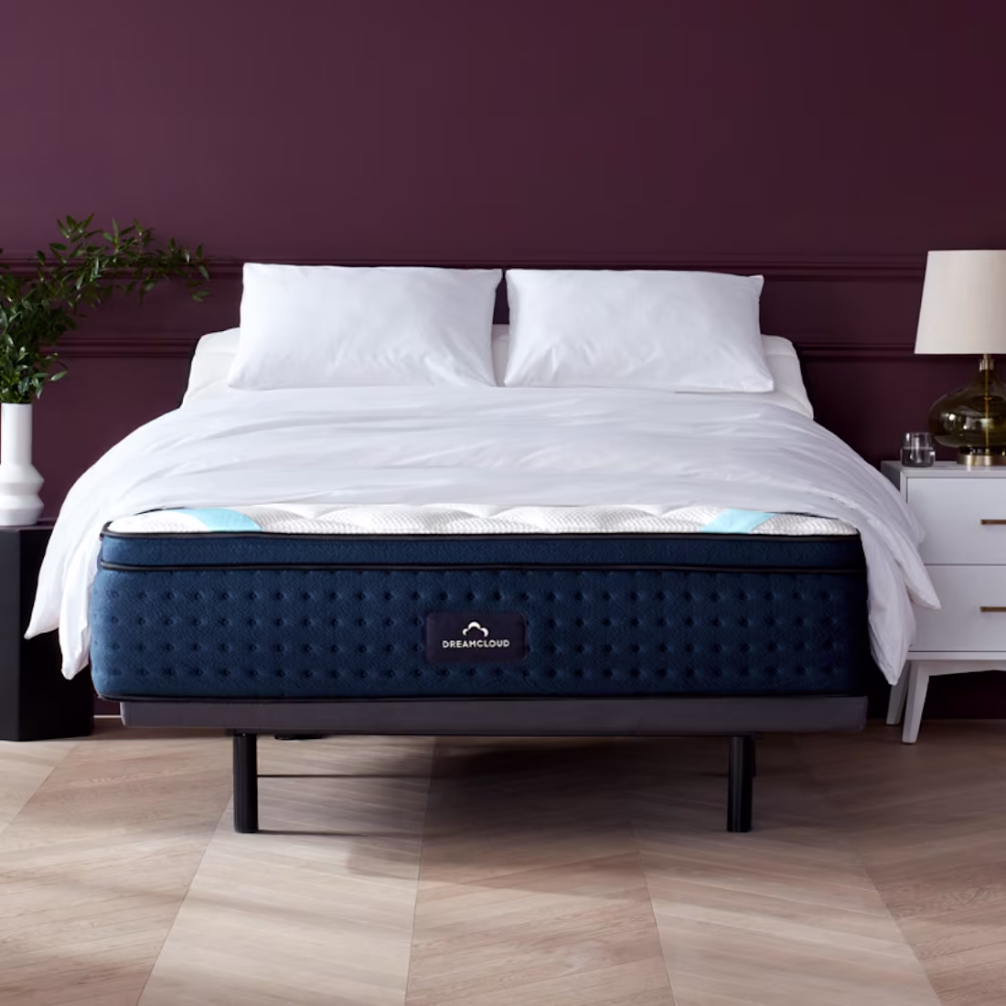 Cover image for DreamCloud the Comfortable Hybrid Luxury Mattress | 365-Night T…