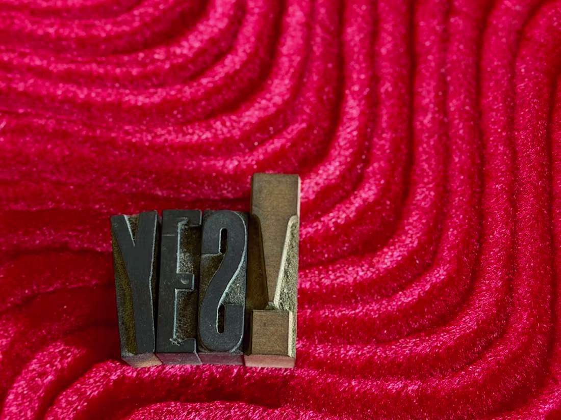 Cover image for Let me write you the good stuff