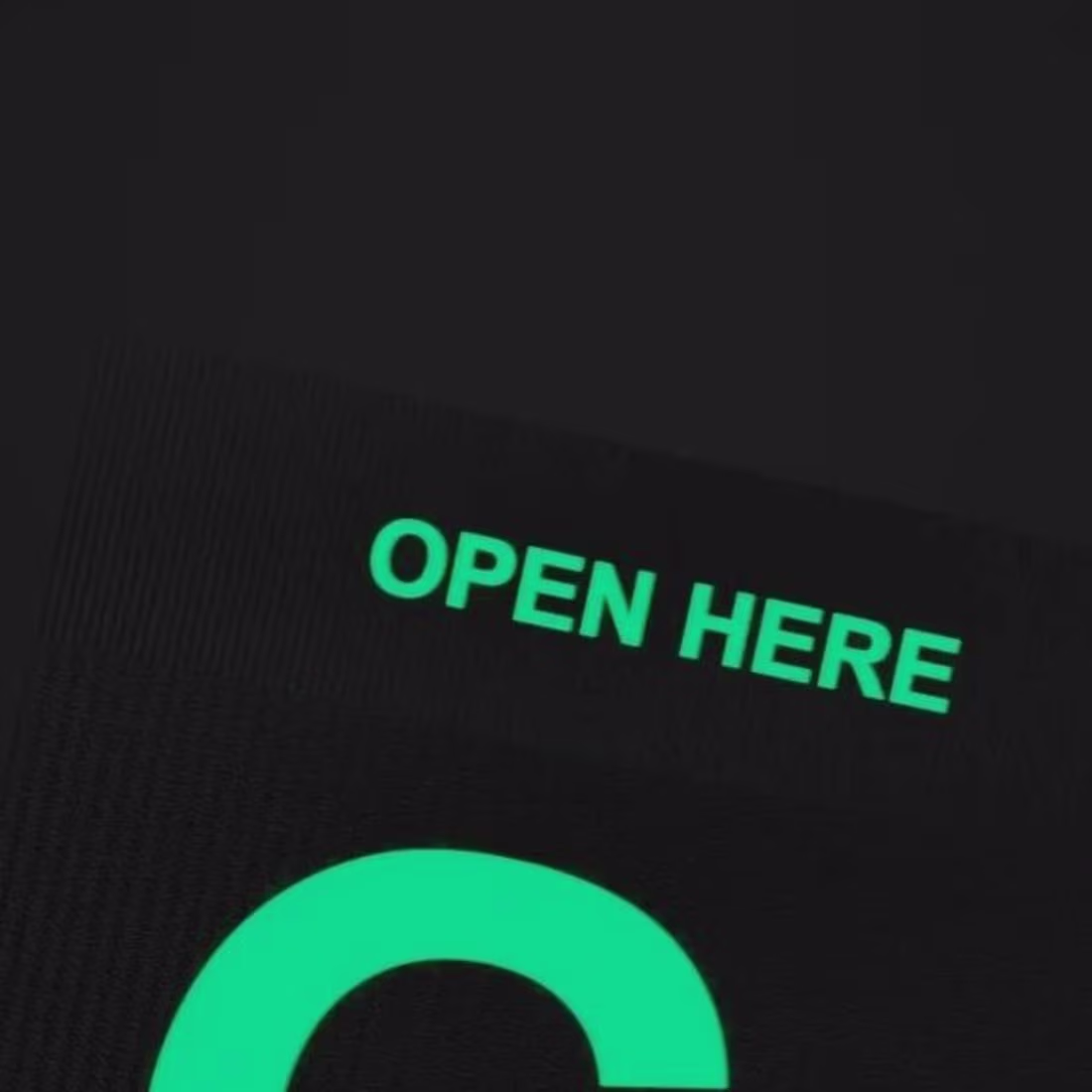 Cover image for Ginebra Velarde on Instagram: “Unboxing product Animation #3dmo…