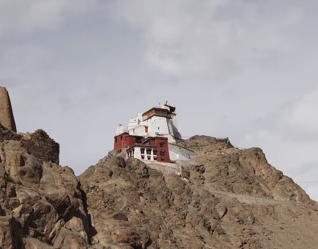 Cover image for Personal Motion — Experiments in Edit and Form