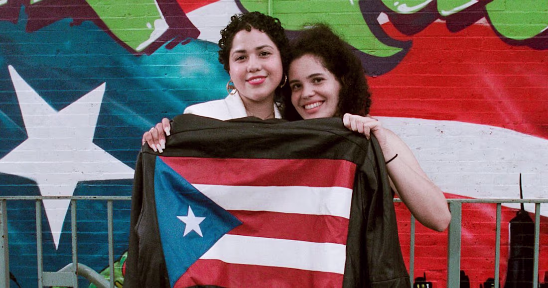 Cover image for Puerto Rican Village Lives On