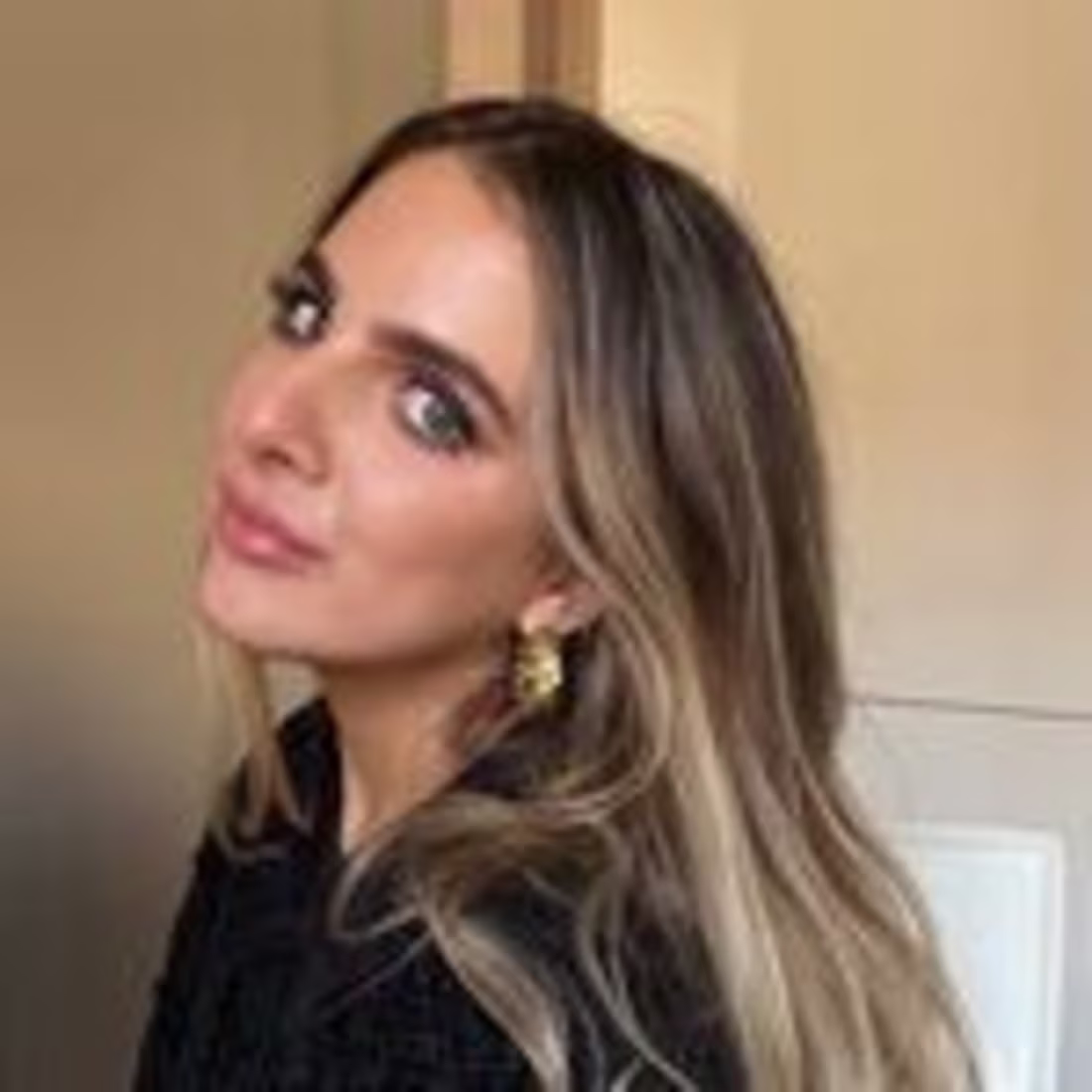 Cover image for Serena✨beauty content creator (@itstheskinyourein) • Instagram p