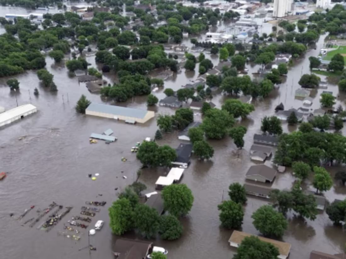 Cover image for Building alert monitoring dashboards with React. Real-time d...