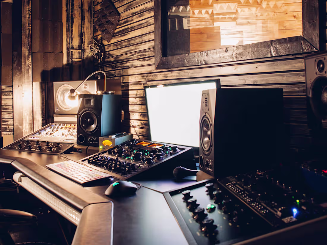 Cover image for Master your Rock or Metal song using Analog Hi-end Gear!