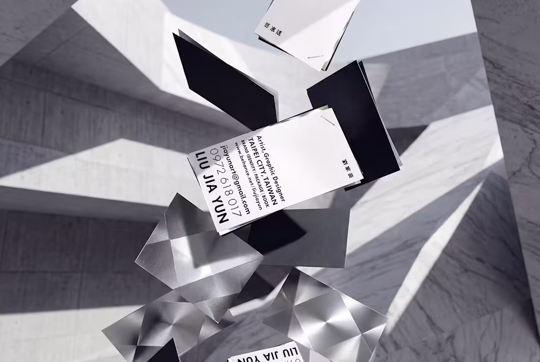 Cover image for LIUJIAYUN: THE CARD