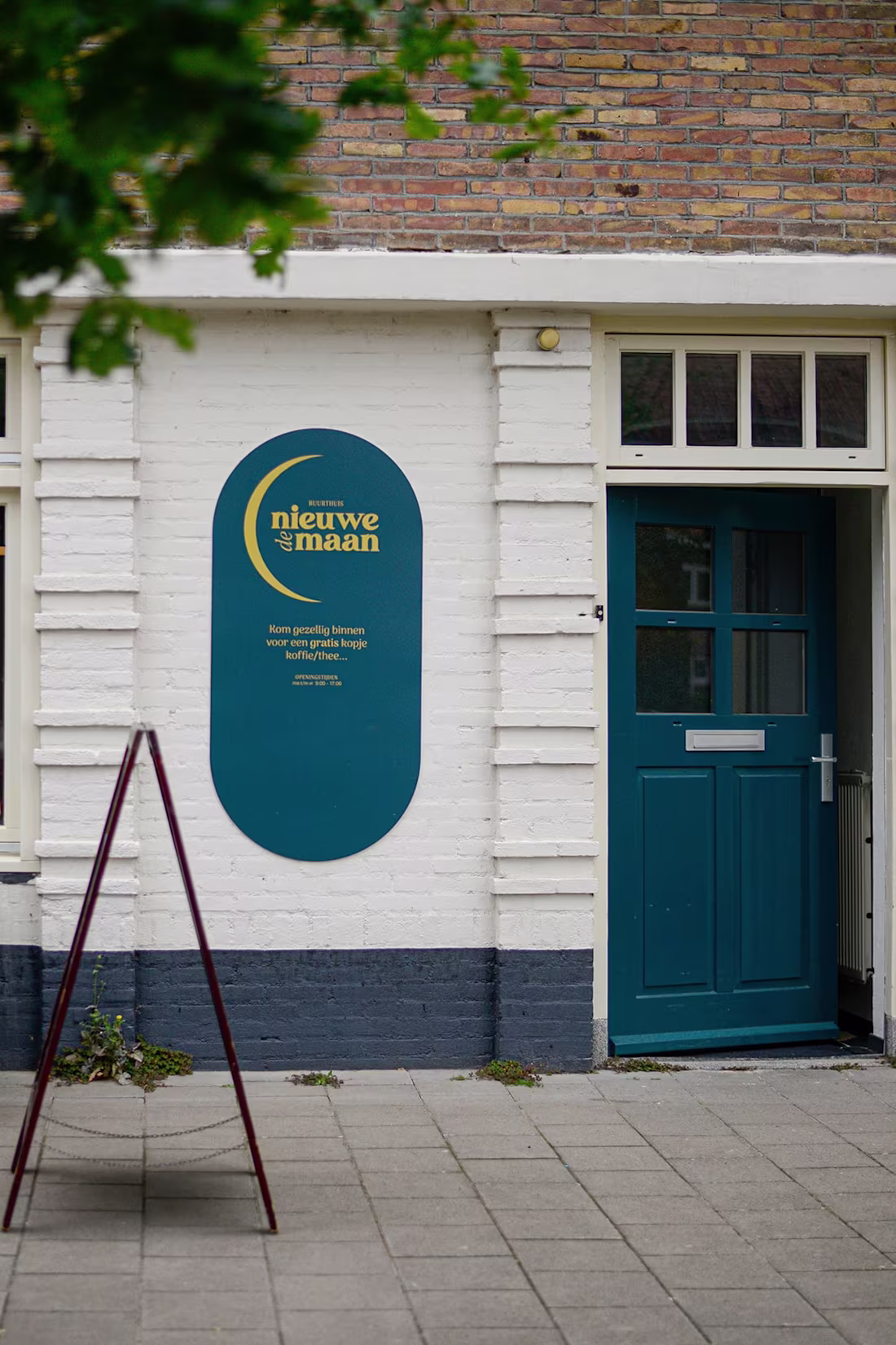 Cover image for BUURTHUIS EINDHOVEN