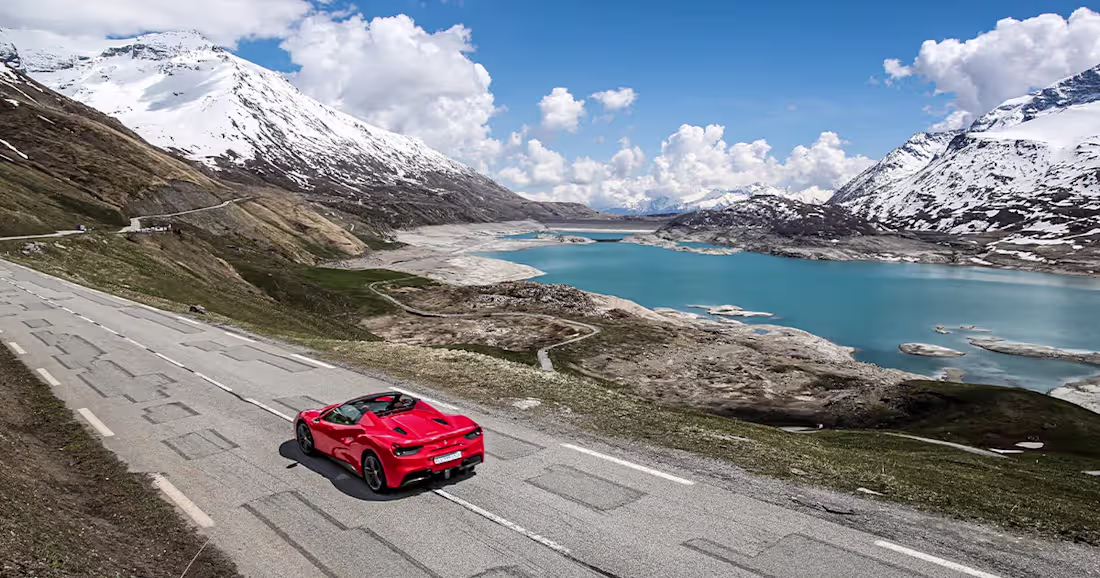 Cover image for When is the Best Time of Year to Visit the Swiss Alps?