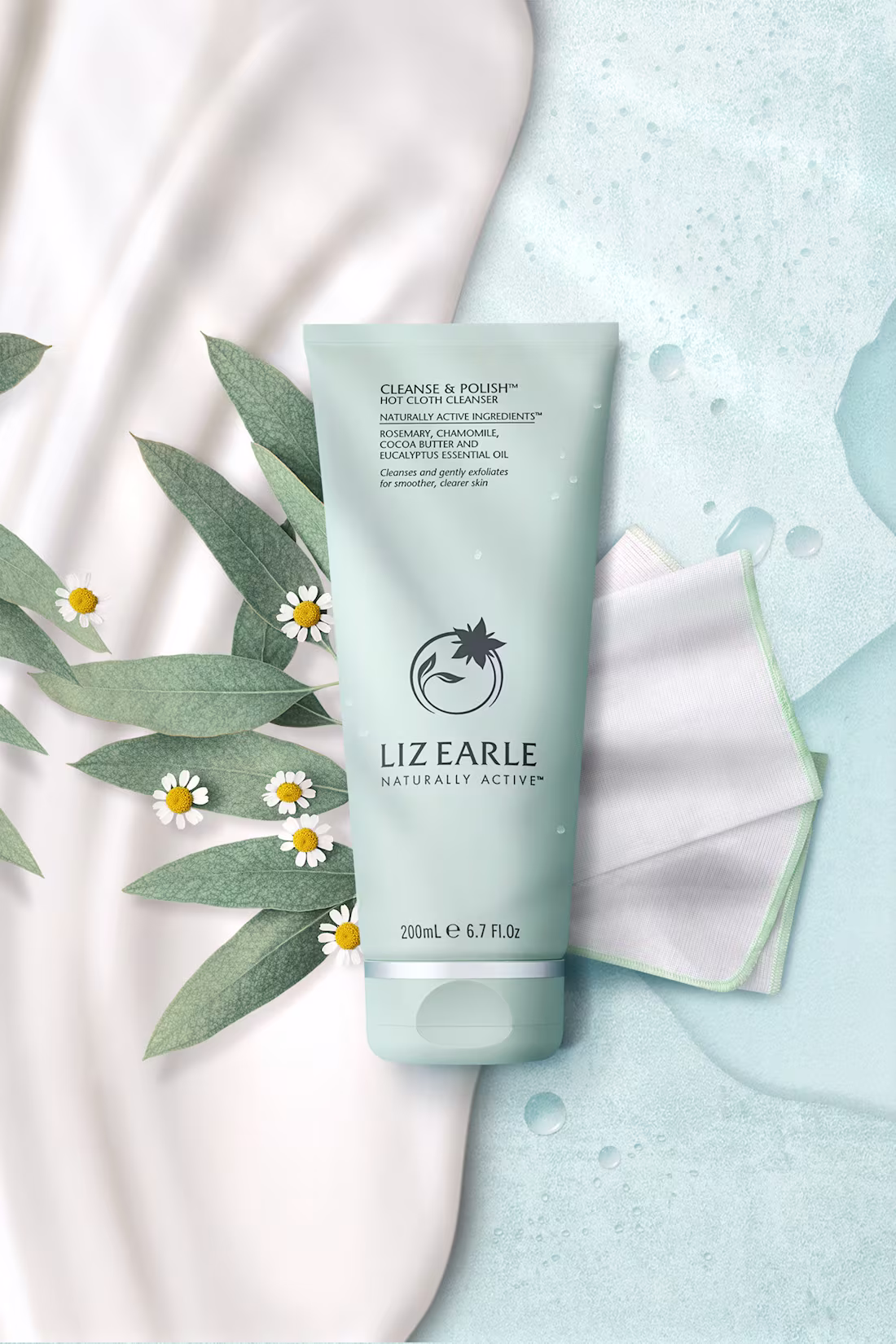 Cover image for Liz Earle Social