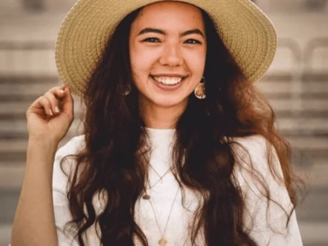 Cover image for I help brands grow on social media by creating UGC video content