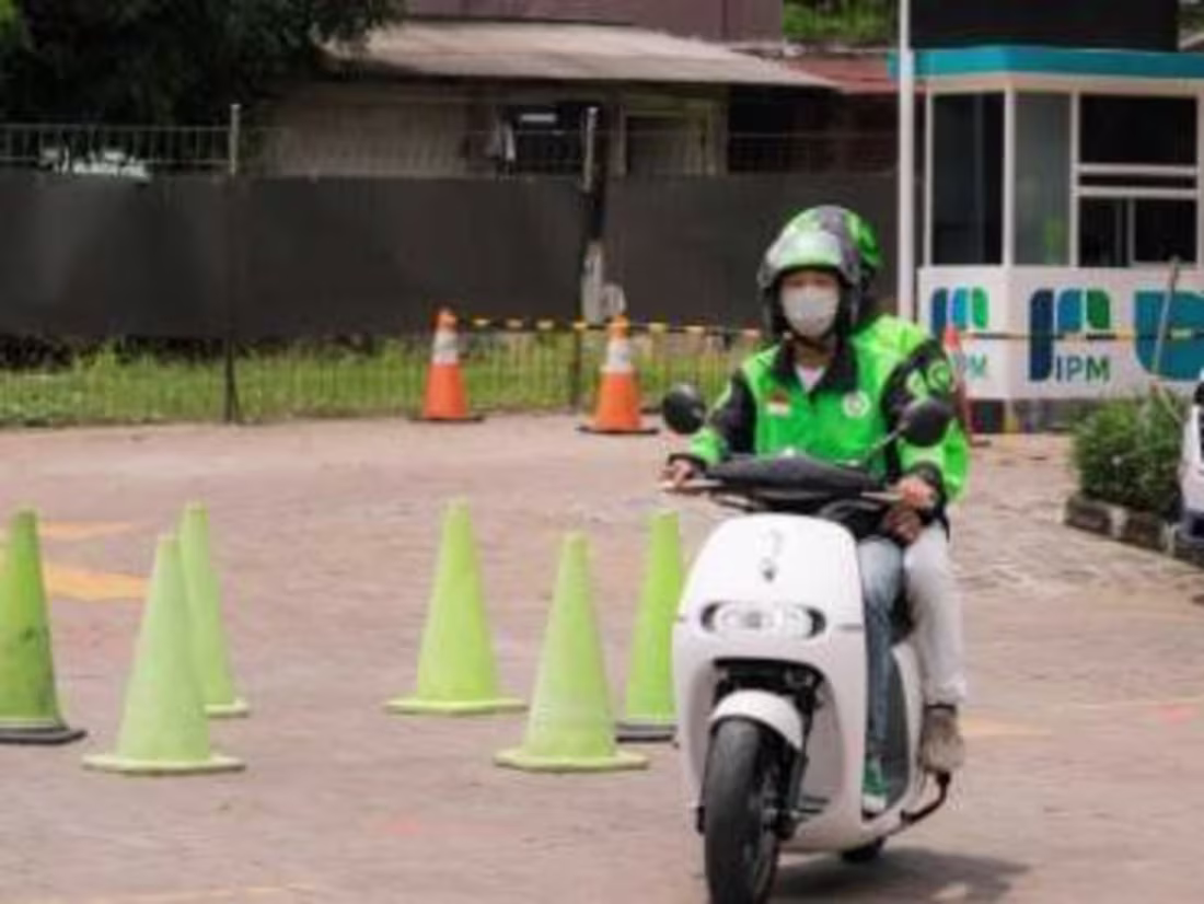 Cover image for Electric Vehicle Launch