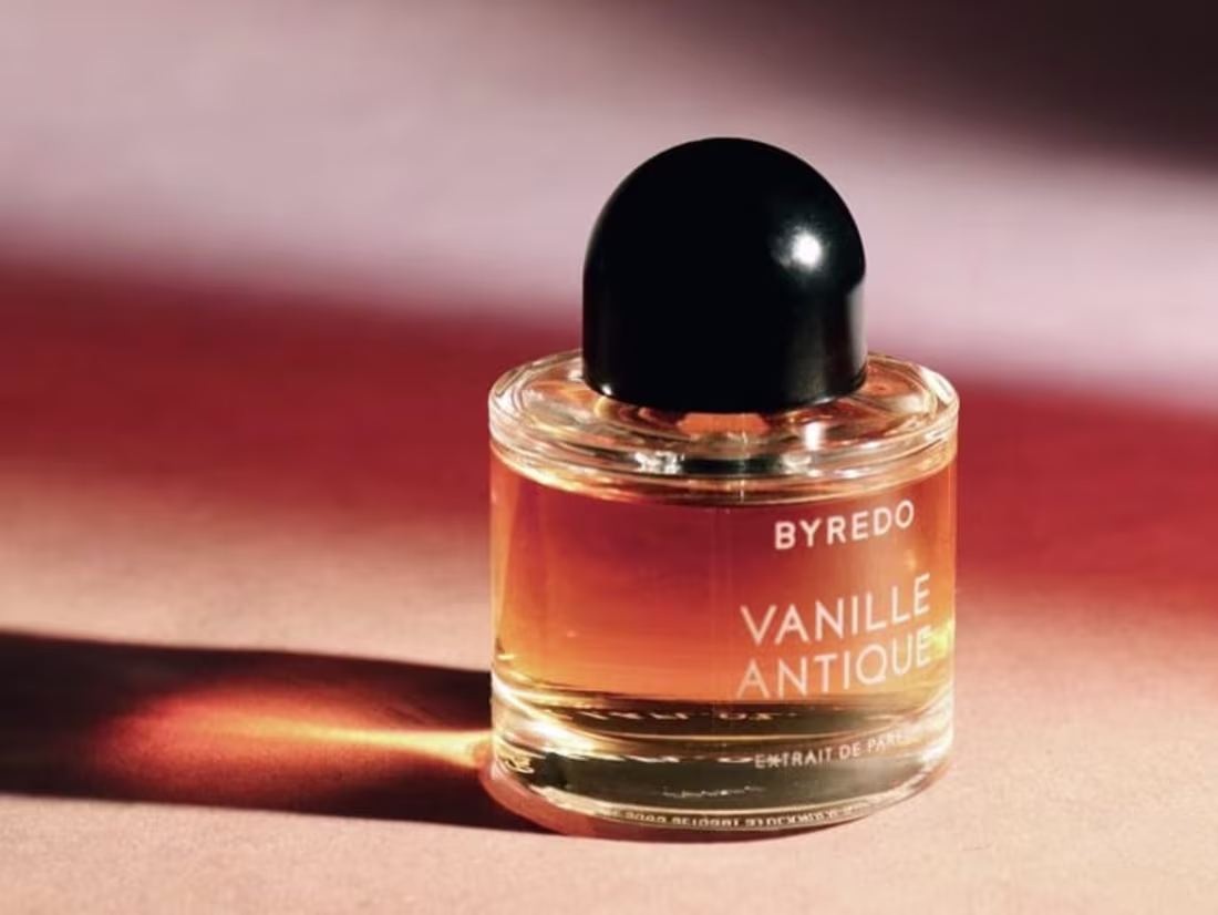 Cover image for Art direction & perfume's photoshoot