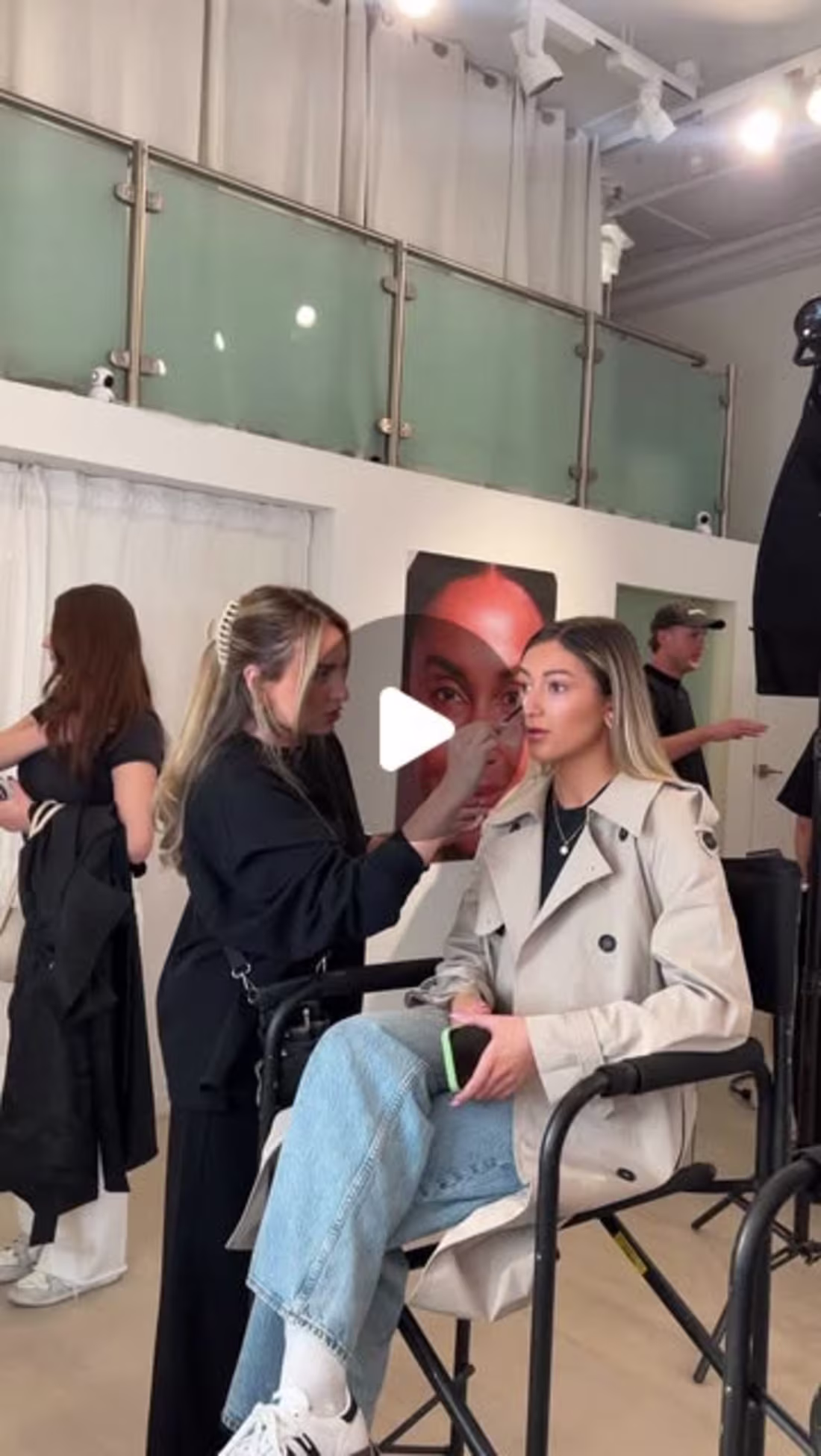 Cover image for alissa afonso on Instagram: “so fun thank you @refybeauty 🖤
.
…