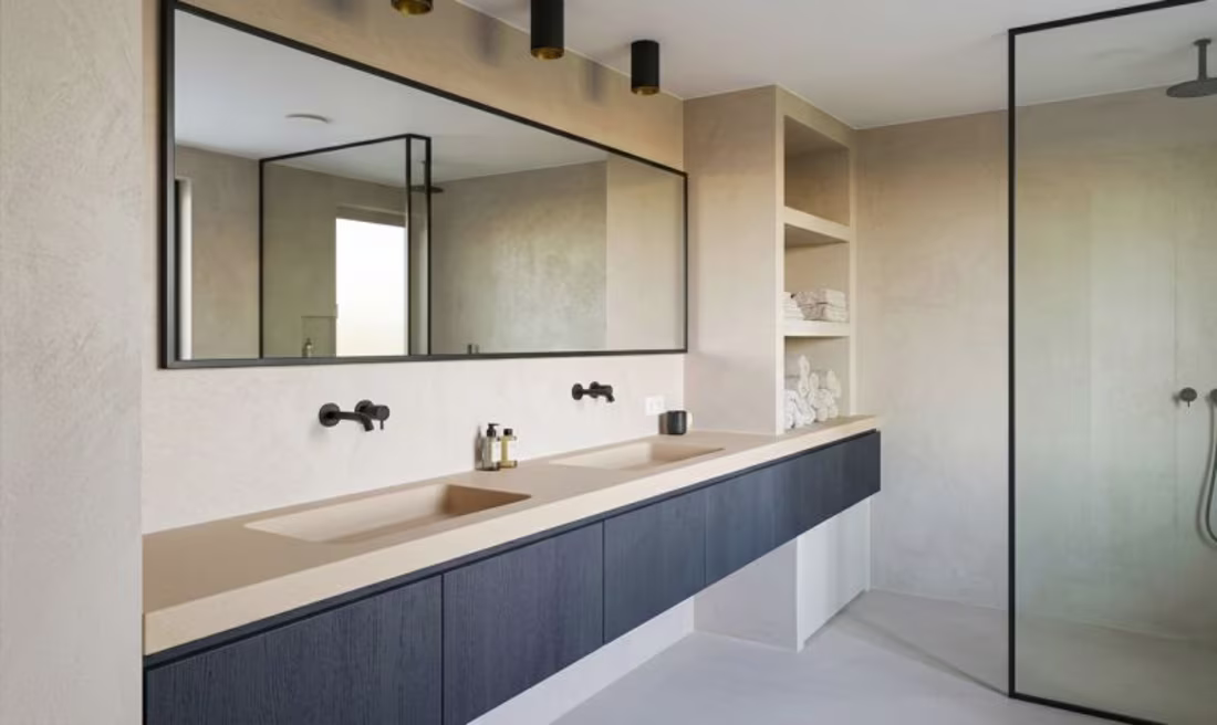 Cover image for AI-Generated High-End Bathroom Image Collection