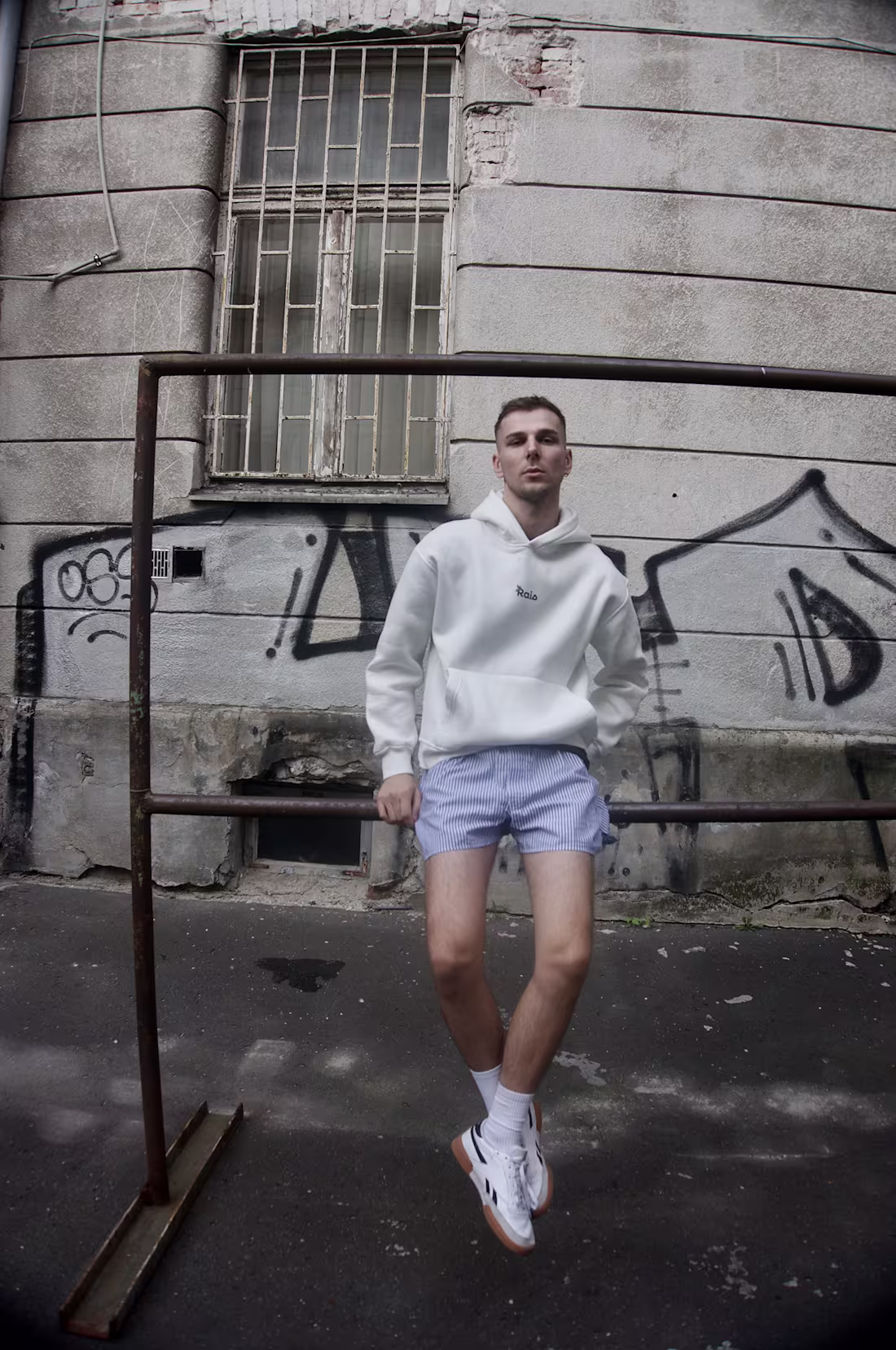 Cover image for Aurora Drop / Editorial : Behance