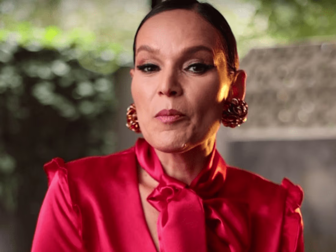 Cover image for Client: Laura Durazo. 3 Video