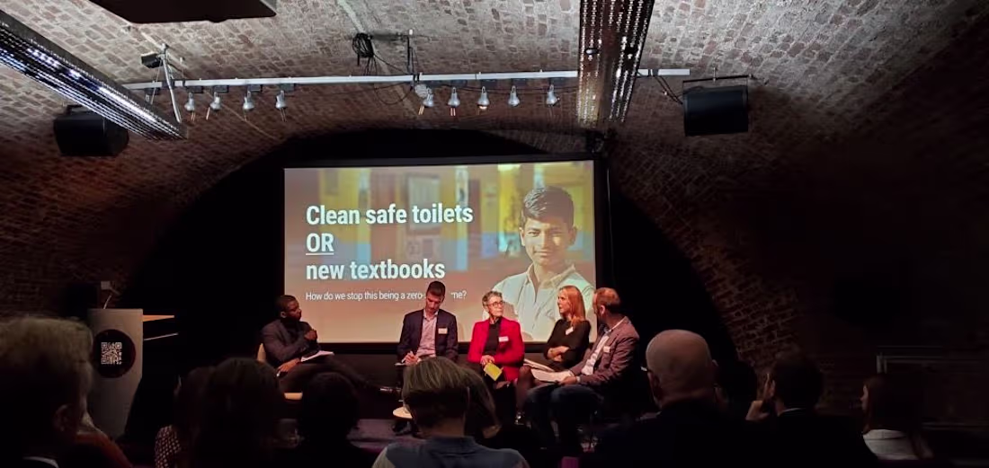 Cover image for Striking Presentation Designs