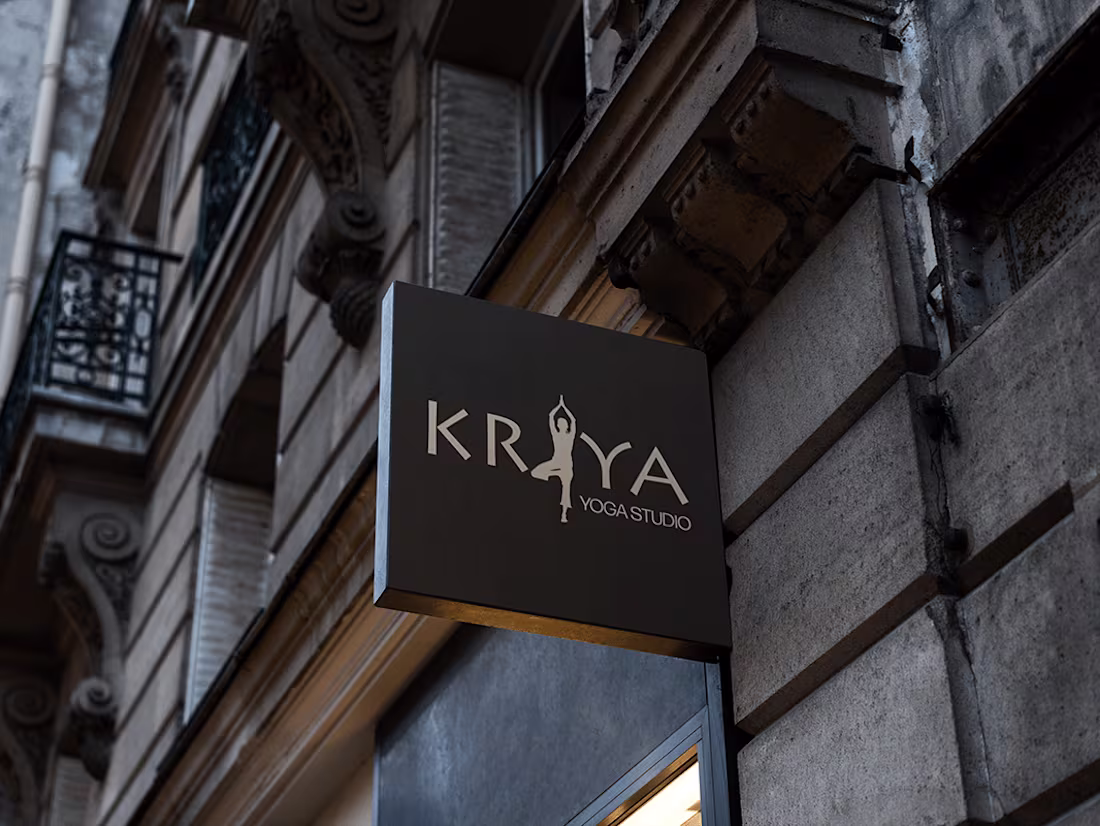 Cover image for Crafting Iconic Logos - Your Brand's Signature Statement