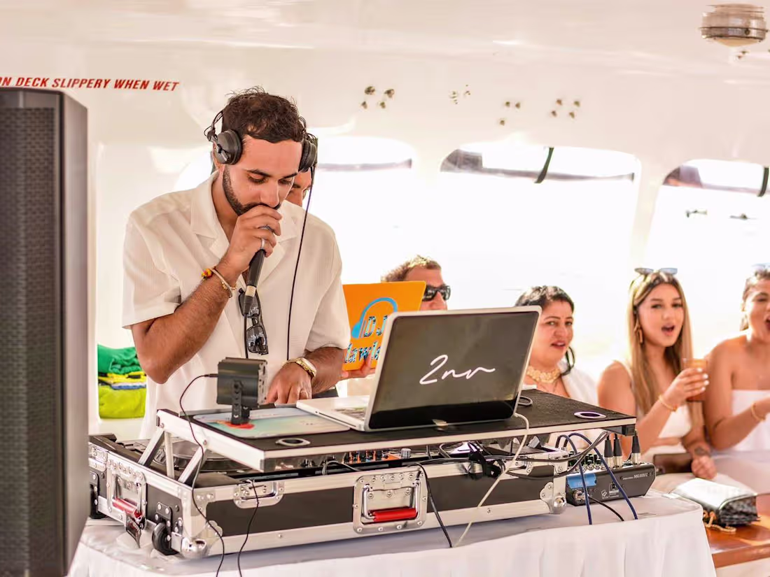 Cover image for 2NV Worldwide Roadshow Case Study