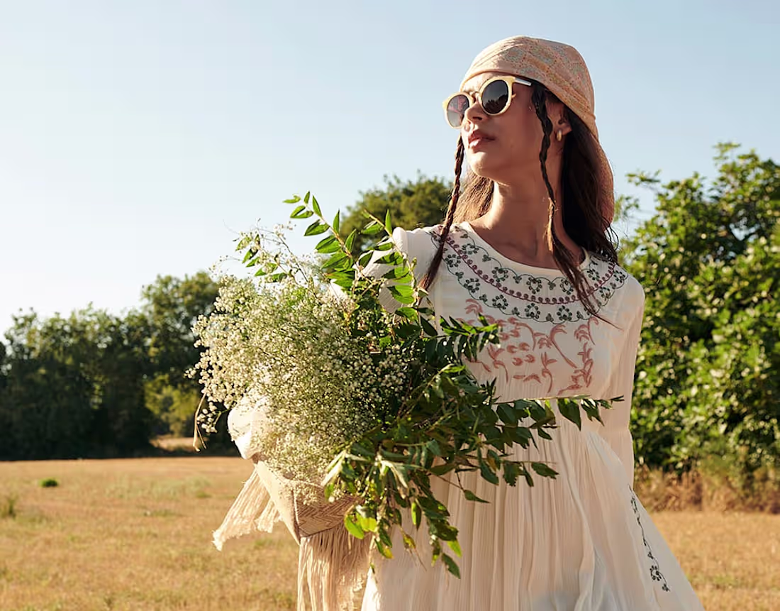 Cover image for Event Looks SS'23 | Fashion Landing Page Design