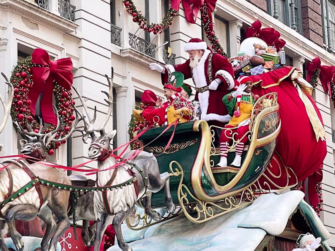 Cover image for Macy's Thanksgiving Day Parade