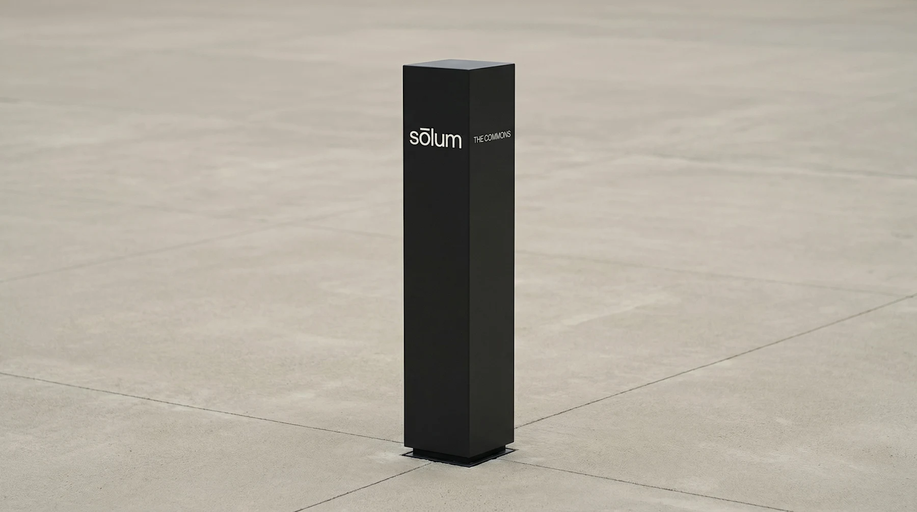 Sōlum Brand Identity & Website