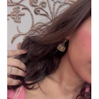 Rishika avatar