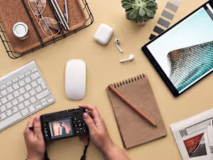 Papyrus Black – Medium