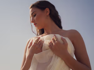 Lía By Evangelía — Evgenia Studios