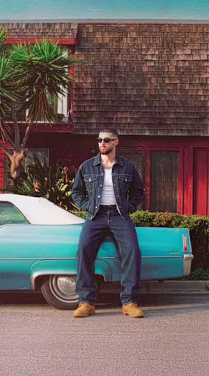 High-End Fashion: Building Reality from