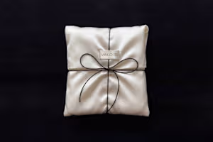 VALOIR | Branding for a Clothing Brand