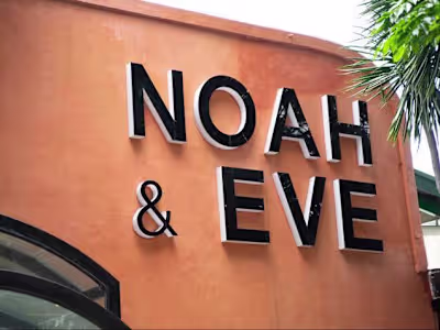 Noah & Eve Center Social Media Management 