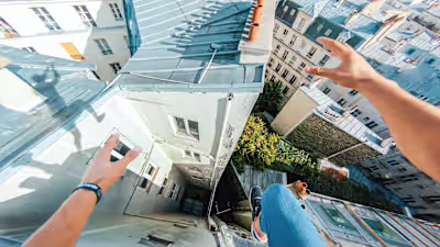 Paris Rooftop Parkour POV 🇫🇷 - YouTube