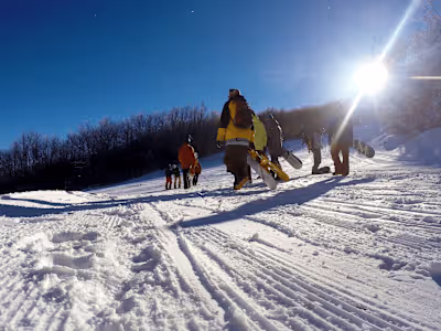 Snowboarding with friends. trailer - YouTube