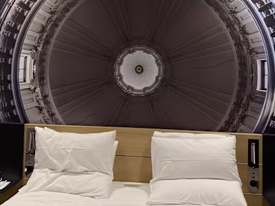 NOVOTEL UGC COLLAB PARIS