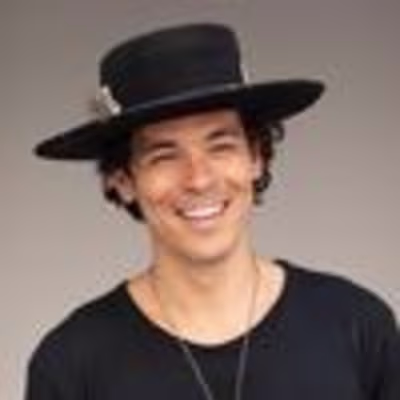 Artist | Poet | Coach (@adam.roa) • Instagram photos and videos