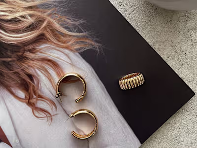 Mejuri Product Styling