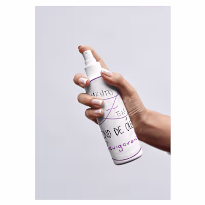 Creating a unique product kit for a holistic therapist