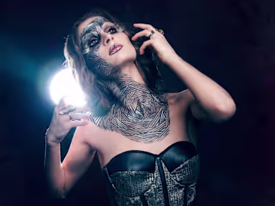 Glamour in Brushstrokes: The Artistry of Makeup