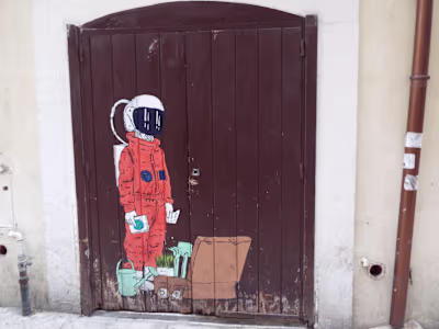 Content Creation for Cycle-logical Tours' E-Bike Adventures