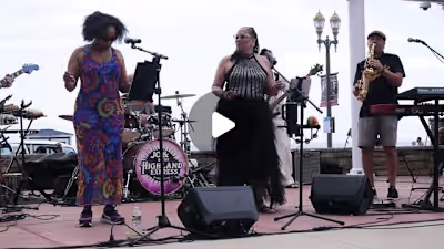 Live event videography for Jo and the Highland Express