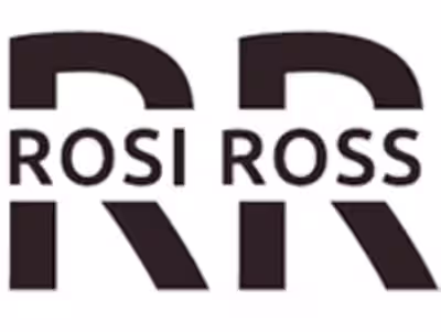 Social Media Manager and Copywriter|Rosi Ross 罗天择