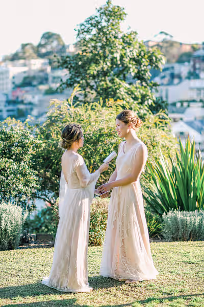 How To Live Stream Your Wedding: The Ultimate Guide