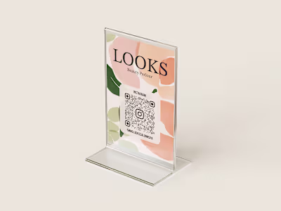 Looks Social media panel